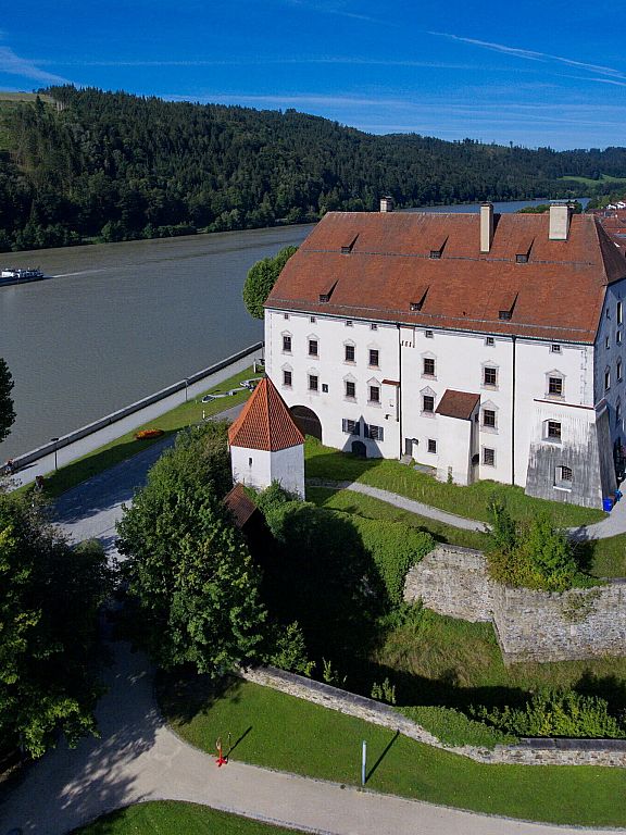 Blick auf Schloss Obernzell Fotos Wolfgang Hartwig 2020 Copyright Kulturreferat Landkreis Passau
